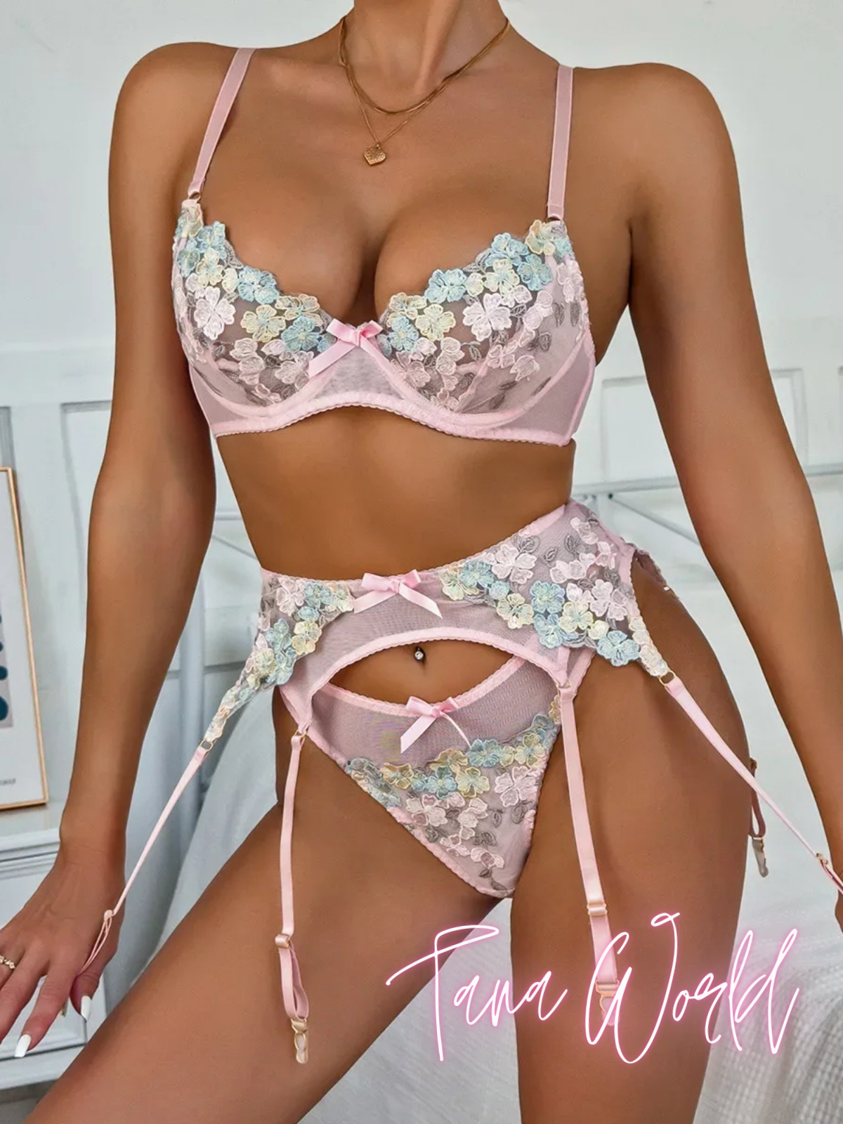 Rose de Velours – Ensemble Lingerie Élégant en Polyester Léger et Confort Total