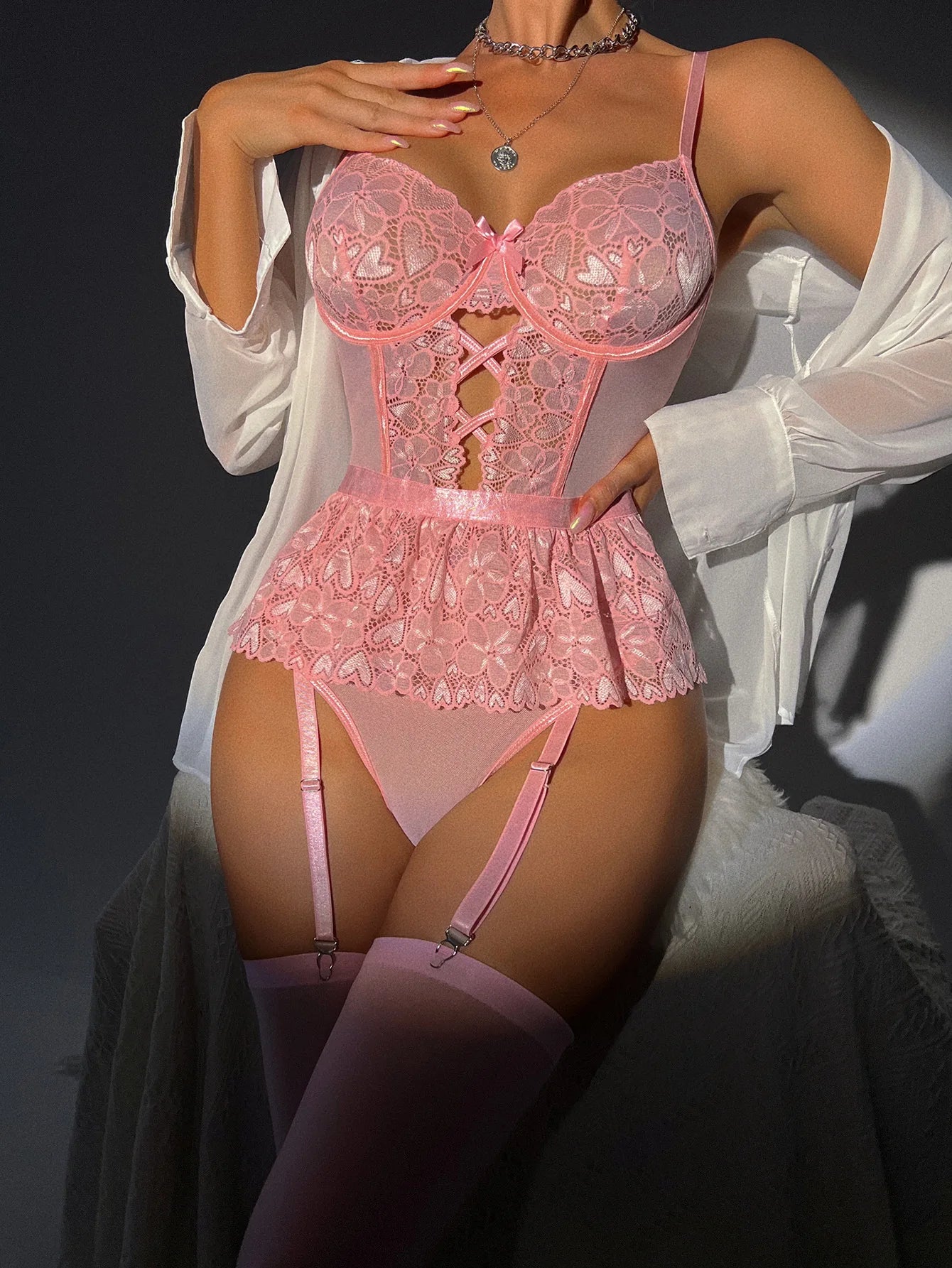 Tana Désire Ensemble Lingerie Sexy avec Soutien-Gorge, Culotte et Jarretelles pour Moments Sensuels